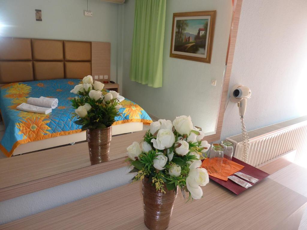 Hotel White Rose Beach Olympiaki Akti Room photo